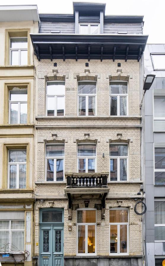 Shway - Le Marnix Apartment Antwerpen Bagian luar foto